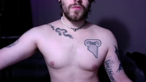 zorvello_83 online show from April 11, 8:24 pm