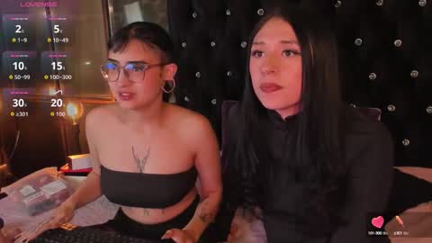 Snapshot of zowi_hottiee chatting on September 27, 2:42 am cintya kors online show from September 27, 2:42 am