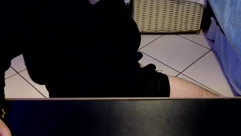 zsnipaz23 online show from July 12, 5:32 am
