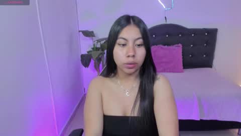 Snapshot of zury_tay chatting on September 12, 11:56 am ZURY online show from September 12, 11:56 am