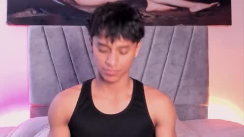 zyzz_1812 online show from January 5, 5:27 pm